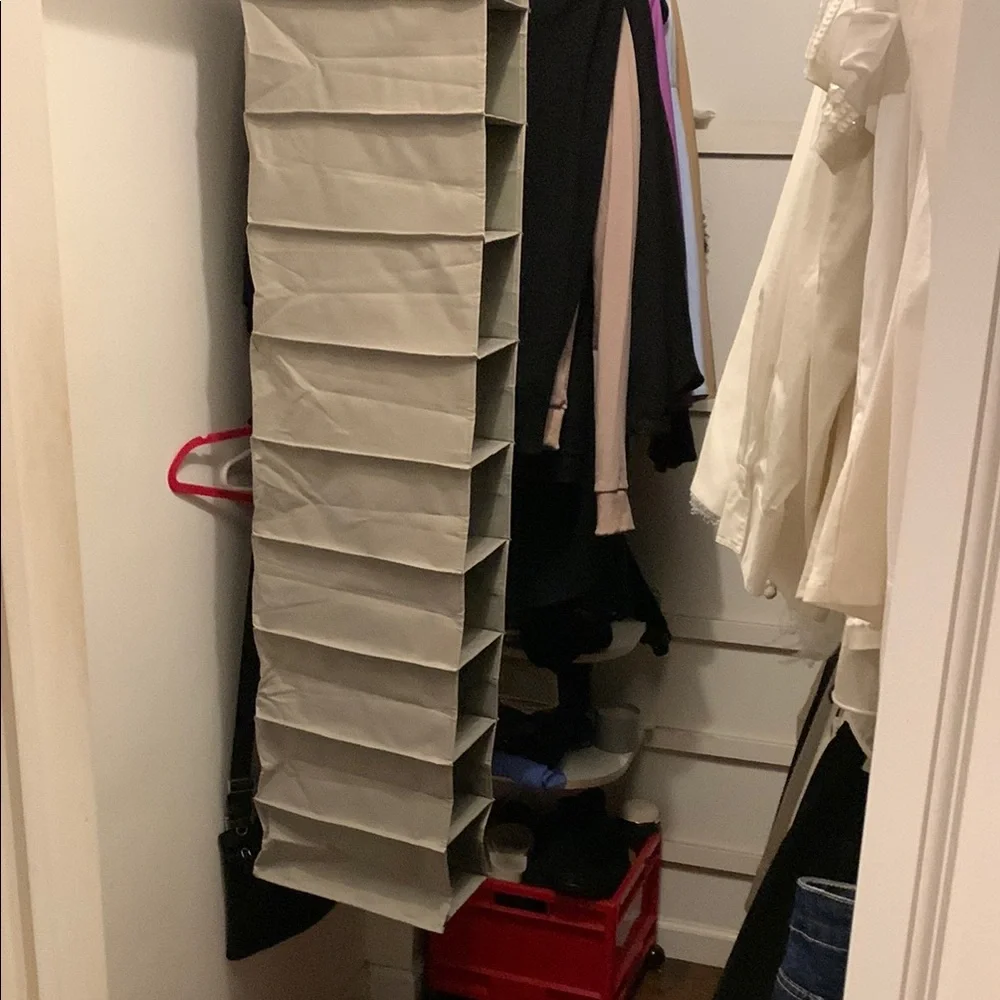 Hanging Closet Organizer in Gray. 10 cells